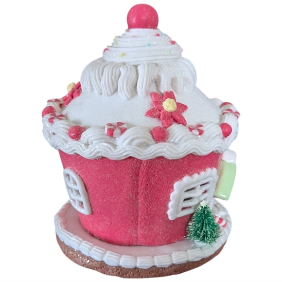 NEW Christmas Light Up Gingerbread House - Picture 6 of 9